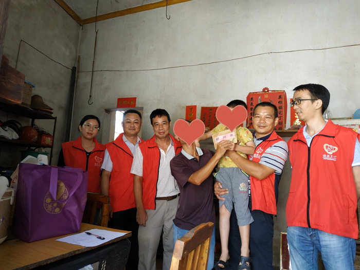 慰问2.jpg 慰问2.jpg