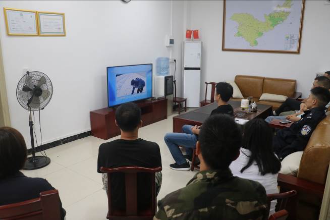 210507认真学习行业发展史,激发新时代担当精神 (2).jpg