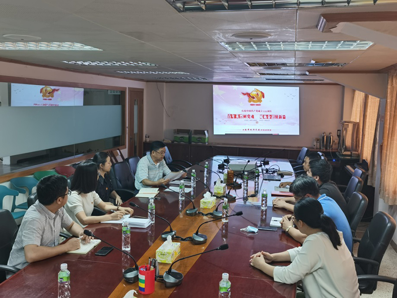 210510重温红色历史 弘扬革命精神 (4).jpg