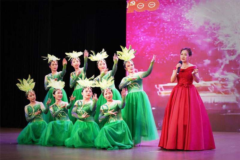 210802颂歌献给党!江门市自然资源局举办全市自然资源系统“砥砺初心跟党走学史力行颂党恩”歌咏比赛 (16).jpg