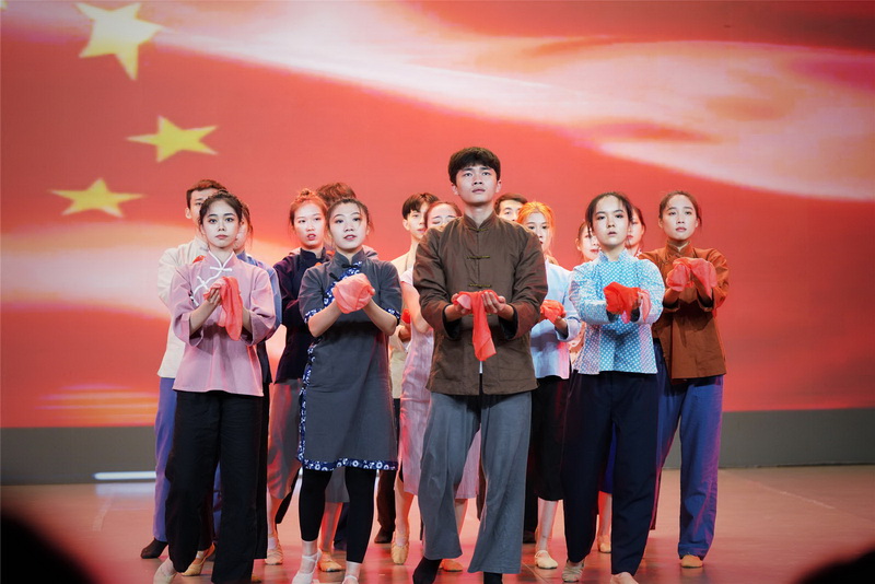 210802颂歌献给党!江门市自然资源局举办全市自然资源系统“砥砺初心跟党走学史力行颂党恩”歌咏比赛 (24).jpg