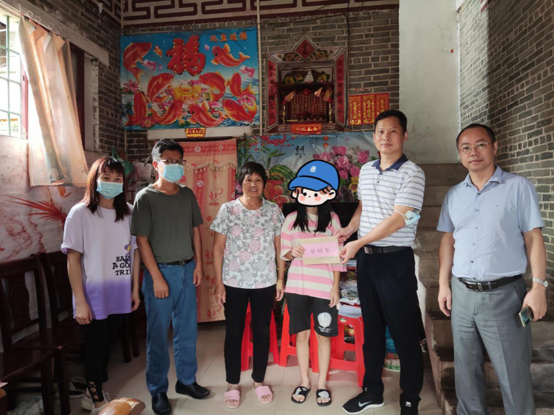 220817薪火相传五余载,帮扶助学献爱心 (2).jpg