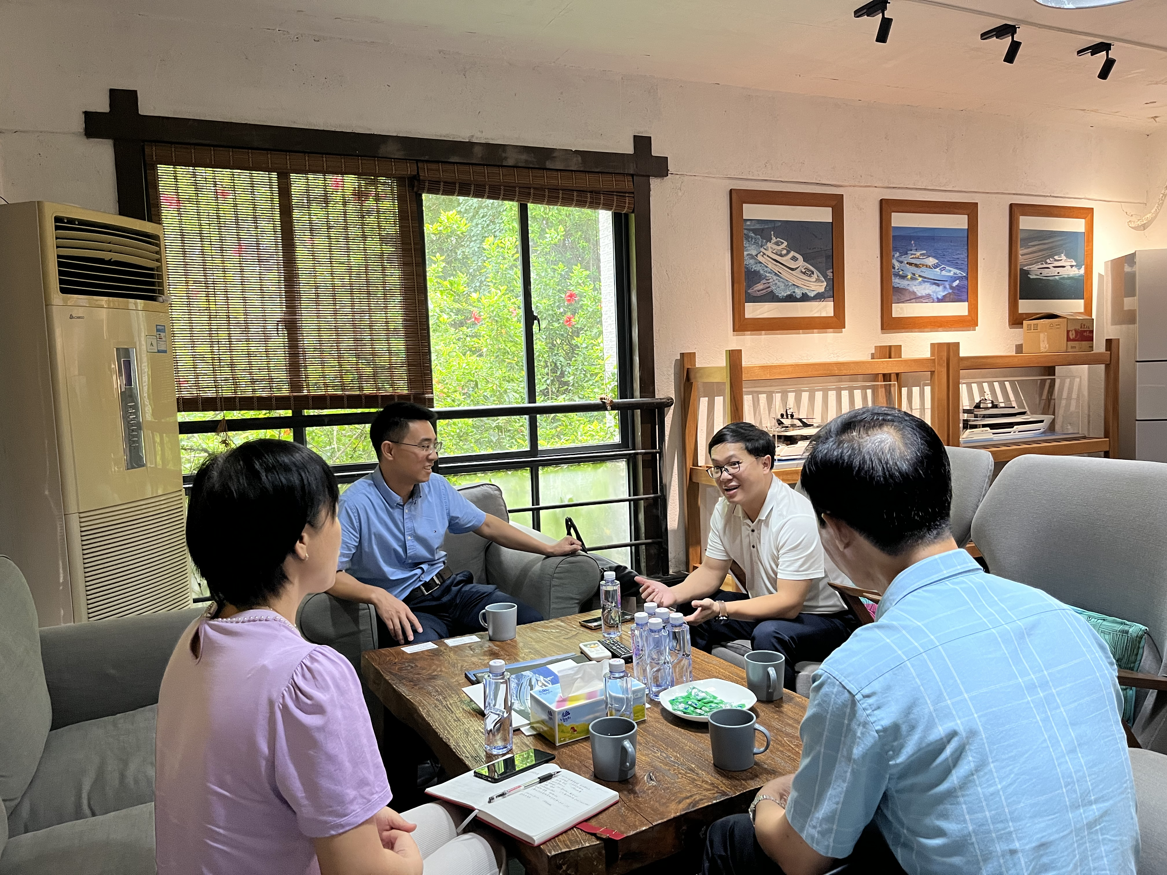 与江门市海星游脡制造有限公司座谈.png