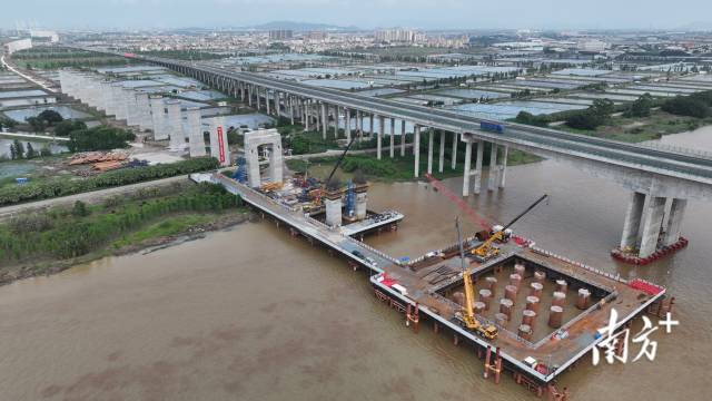 深江铁路江门段正在加快建设中。 受访者供图