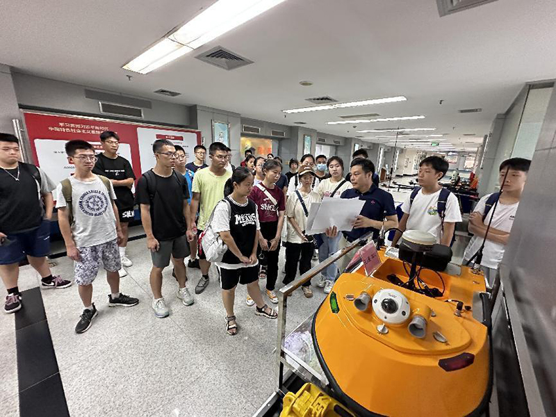 240719指明职业方向 照亮未来之路——我市学子到测绘大队开展职业规划系列邑企体验活动 (2).jpg