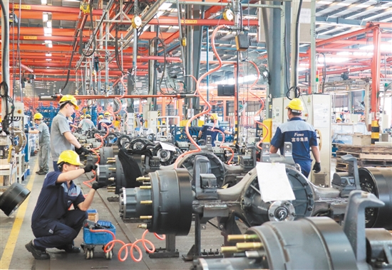 台山制造业企业专注于练好“内功”,以技术创新推动企业做大做强做优。 台山制造业企业专注于练好“内功”,以技术创新推动企业做大做强做优。