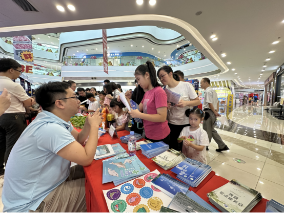 240930广东江门中华白海豚省级自然保护区亮相江门市2024年全国科普日活动,强化中华白海豚保护宣传 (3).png