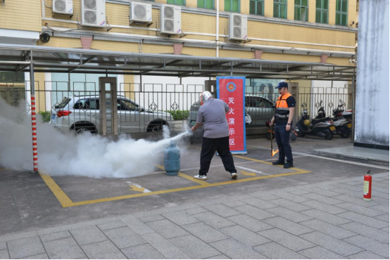 250422深化“党建+安全”机制，举办消防安全技能培训提升行动 (4).png