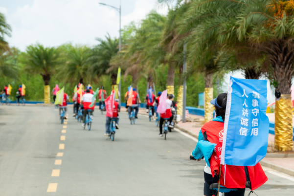 250613江门市自然资源局开展“诚实守信 遵纪守法”社会信用体系建设主题宣传活动 (3).png