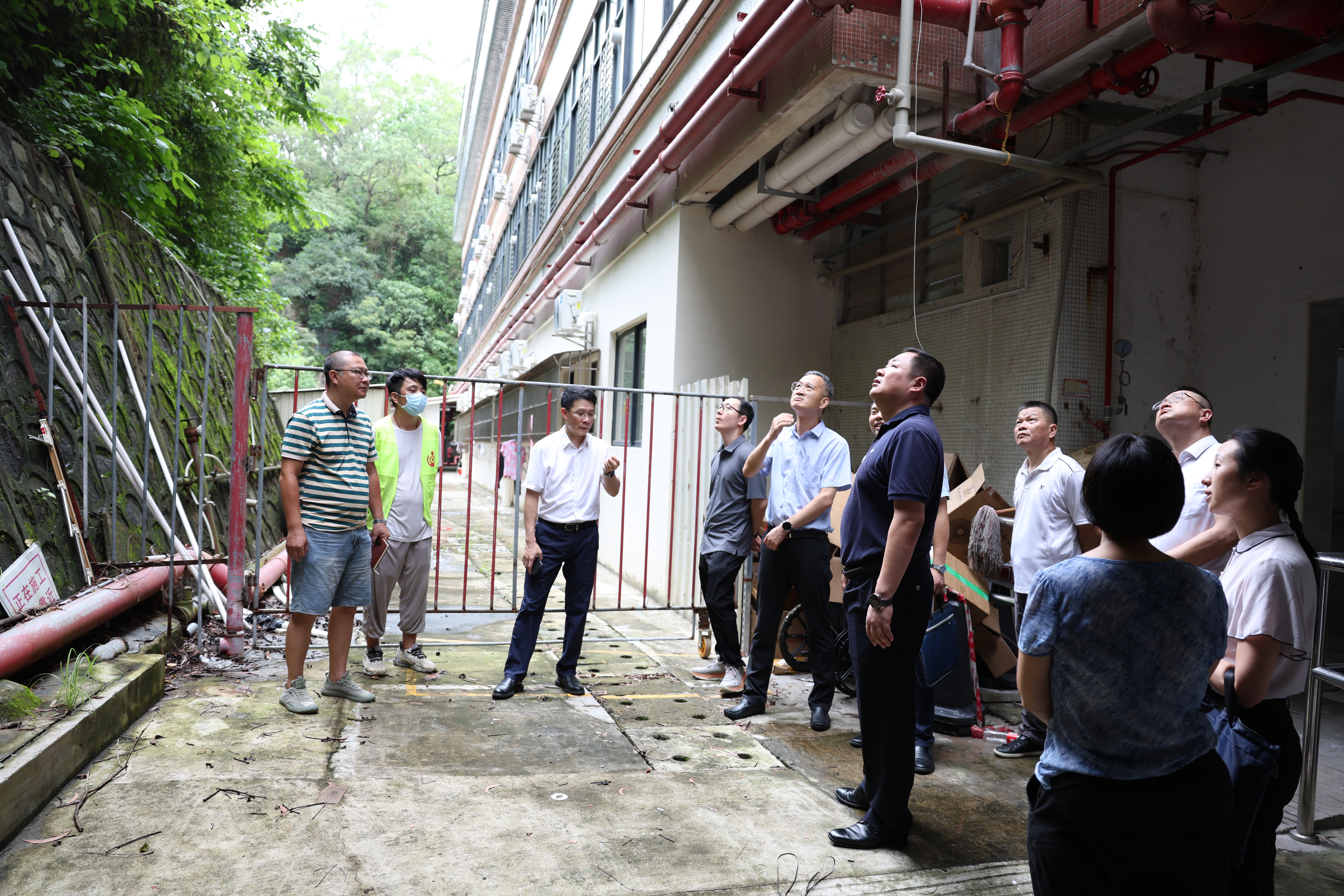 市应急管理局对养老机构开展防风防汛安全风险隐患检查