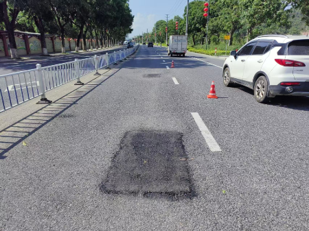 图12:修复路面坑槽后.jpg