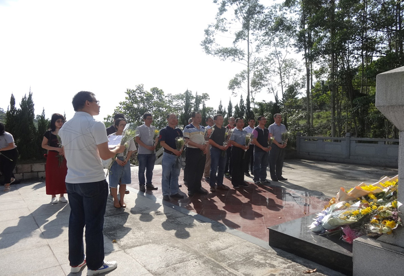 190702中共江门市自然资源局机关第一党支部开展“重走侨乡红色路 传承革命精神”专题党日活动 (3).jpg 190702中共江门市自然资源局机关第一党支部开展“重走侨乡红色路 传承革命精神”专题党日活动 (3).jpg
